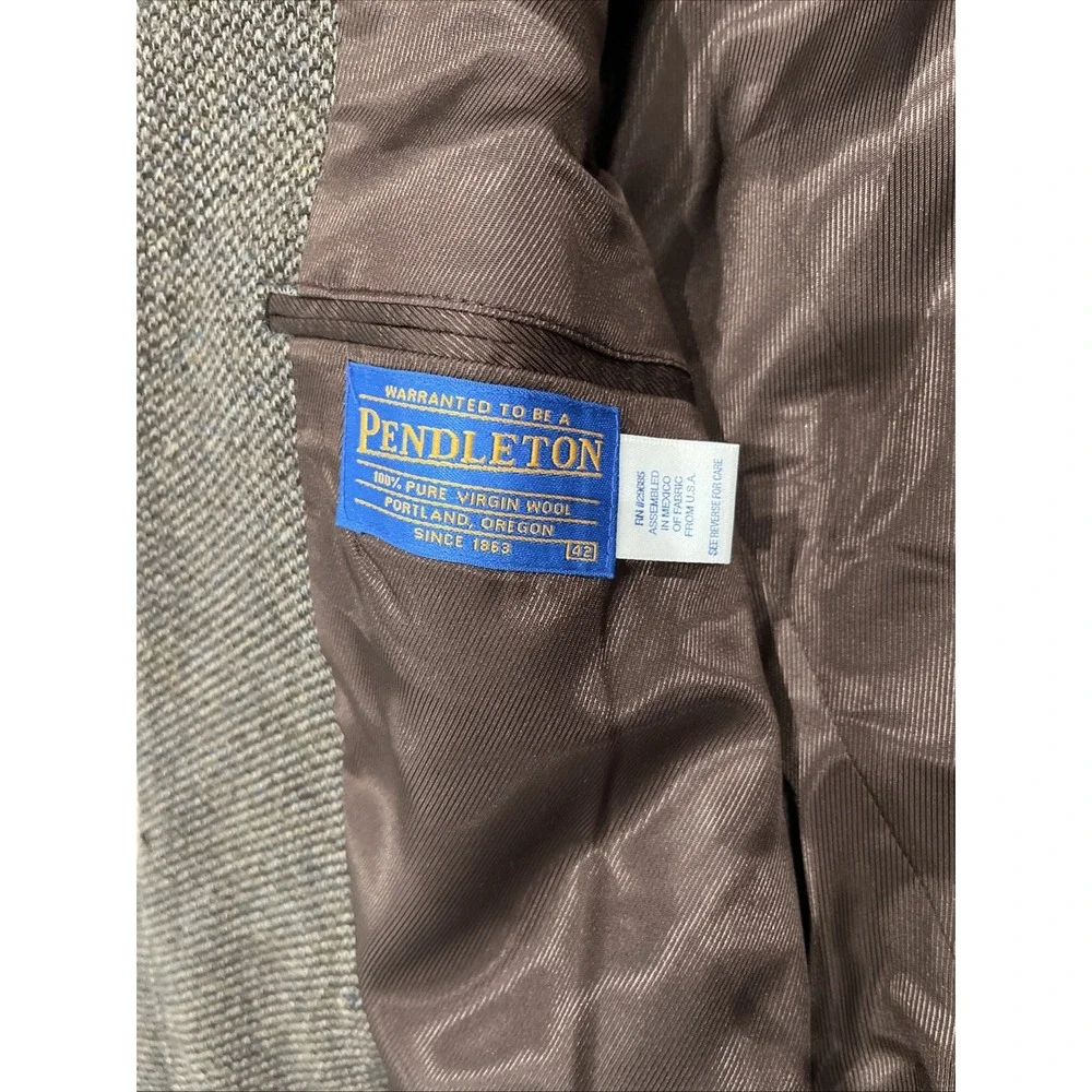 Men's Pendleton Blazer (1885)‎
